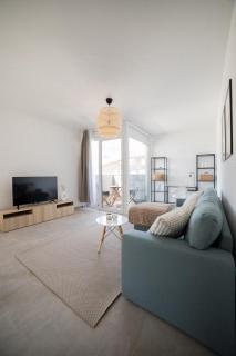 Modern Apartment in Prešov - Steps from DownTown & Parking - Prešov - 4