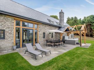 Penshenkin Barn - Llanfihangel-nant-Melan - 0