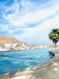 Cozy get away with an incredible Marina Bay view! - Cabo San Lucas - 0