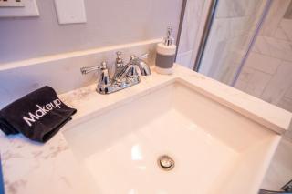 3bd 3ba Bronzeville Beauty - Chicago - 1