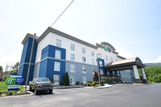 Holiday Inn Express & Suites Caryville by IHG - Caryville - 9