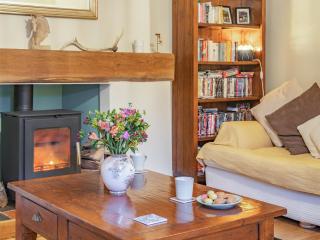 Pwll Farmhouse - Llanllawdog - 8