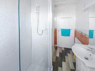 Sea Breeze Cottage - 2