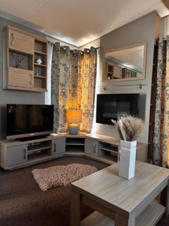 Sunset Retreat - Humberston - 8