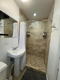 1q Bed Studio Apt With Shared Pool 09 - Clearwater - 3