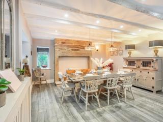 Burnside Cottage - 2