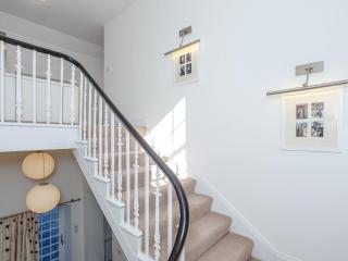 Skene House Court - Dunecht - 1
