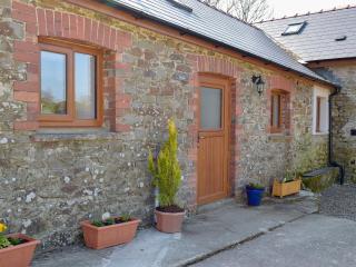 Parlwr - Uk11210 - Cwrt-newydd - 0