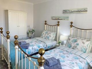 High Tides - Penclawdd - 3