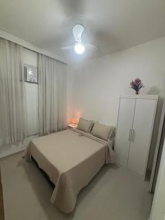 Sol e Mar Copacabana -ar condicionado , geladeira, Wi-Fi e 3 camas a 1 quadra da praia - 8