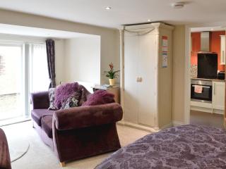 Stable Cottage - Penrhyn Bay - 5