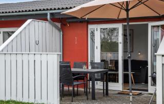 Cozy Apartment In Aakirkeby With Wifi - 9