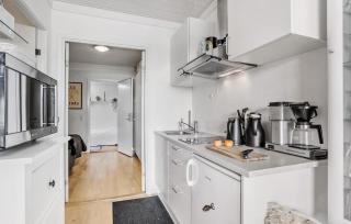Cozy Apartment In Aakirkeby With Wifi - Åkirkeby - 4