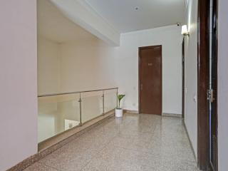 Hotel O White Lily Residency - Gurgaon - 9