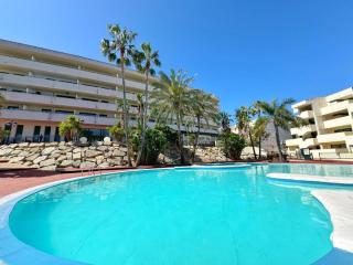 ACOGEDOR APARTAMENTO CON VISTAS PISCINA - Salou - 0