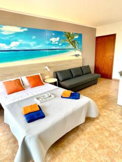 ACOGEDOR APARTAMENTO CON VISTAS PISCINA - Salou - 2