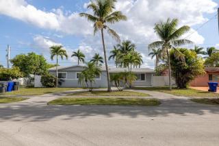 Relax Unwind: 4BR Home w Pool in Hollywood - Hollywood - 4