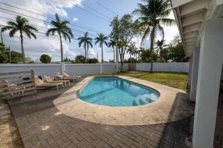 Relax Unwind: 4BR Home w Pool in Hollywood - Hollywood - 0
