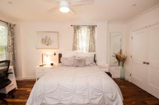 Stylish 2br W Full Kitchen, Laundry & Cen Air - Boston - 1