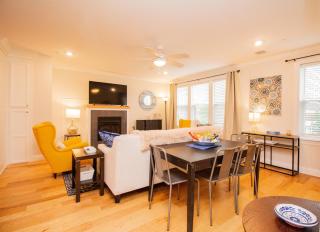 Chic South End 2br Near Neu & Transit - Boston - 5