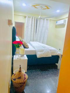 Central Beautiful & peaceful Private bedroom AC, Very fast WiFi 1 - Dar es Salaam - 8