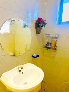 Central Beautiful & peaceful Private bedroom AC, Very fast WiFi 1 - Daressalam - 1