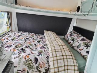 Cosy Caravan Walkers Ramblers Fishermen Cyclists - - 8