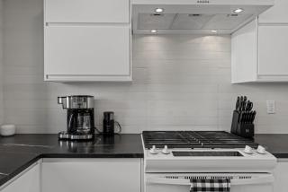 Stunning Views - High End 4BR Home with Hot Tub and Sauna - Boise - 4