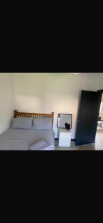 Edinburgh 2 bedroom ground floor apartment - 1