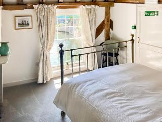 The Knights Apartment, Eastbridge Hospital - Canterbury - 5