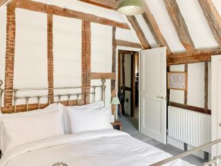 The Knights Apartment, Eastbridge Hospital - Canterbury - 3