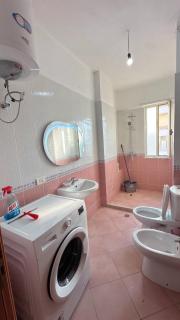 Leo apartaments with sea view - Durrës - 6