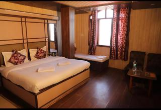Hotel Sita Inn Near Mall Road - free wifi and mountain view - 4