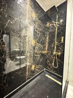 King Tut Ankhamun - 1