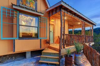 Above All Luxury Lodge - 8