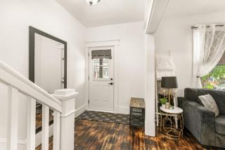 Spacious home Downtown Moncton sleeps up to 10 - 5