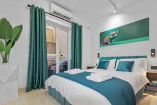3BR with Seaviews I 60 seconds to the Beach - 2