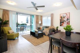 Apartment in Heart of Cairns with pool BBQ - 7