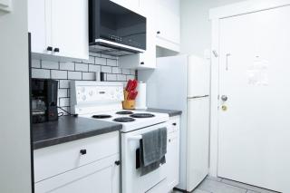 The Riverbend Modern Studio at Harrison Lake - Harrison Hot Springs - 8