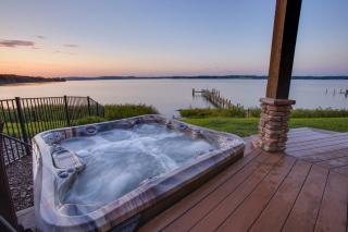Veazey Cove Coastal Lodge BAYFRONT with POOL and DOCK - 9