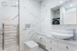 QV Stays Waterfront Getaway - 3