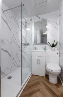 Modern Comfort in Historic Callander - 6