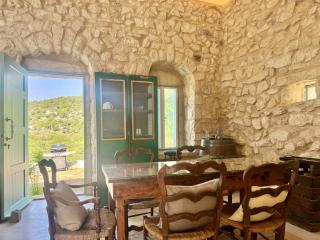 Alma Del Monte Stone House w Pool Terrace - 6