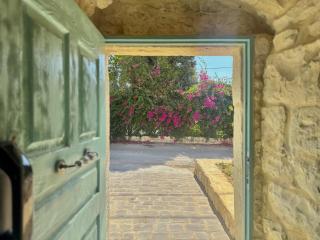 Alma Del Monte Stone House w Pool Terrace -  - 1