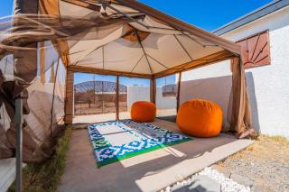 Pool, Deck, Fire-Pit - 5 min to UofA & Downtown - Tucson - 4