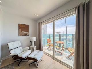 Seaside 2BR with Ocean View and Roof Garden - VE3-MDR - 7