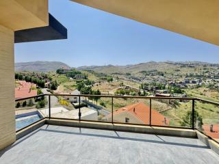 Aria Faqra 3BR w Balcony - 6