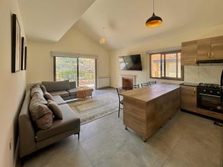 Aria Faqra 3BR w Balcony - 5