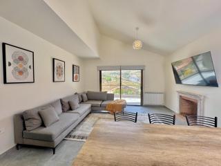 Aria Faqra 3BR w Balcony - 3