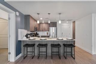 Unique SLC Getaway 2-Bed, 2-Bath with Fire Pit - 7